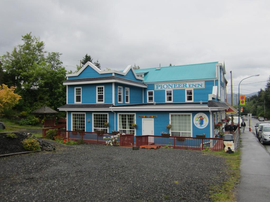 Pioneer Inns Prince Rupert Bagian luar foto