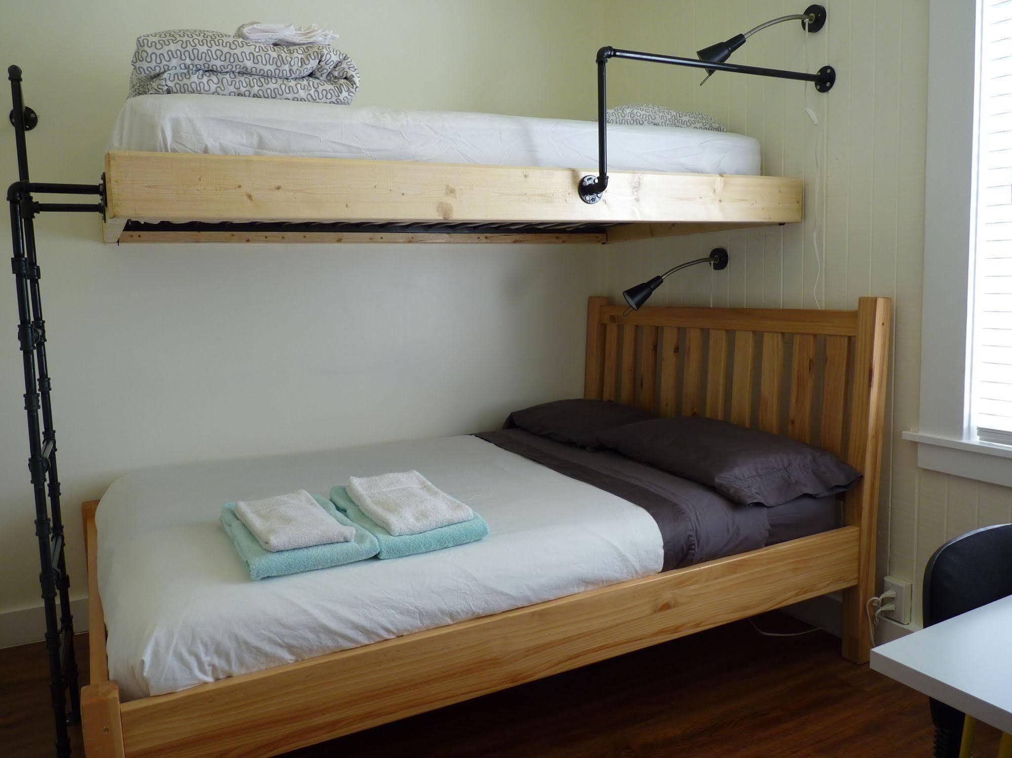 Pioneer Inns Prince Rupert Bagian luar foto